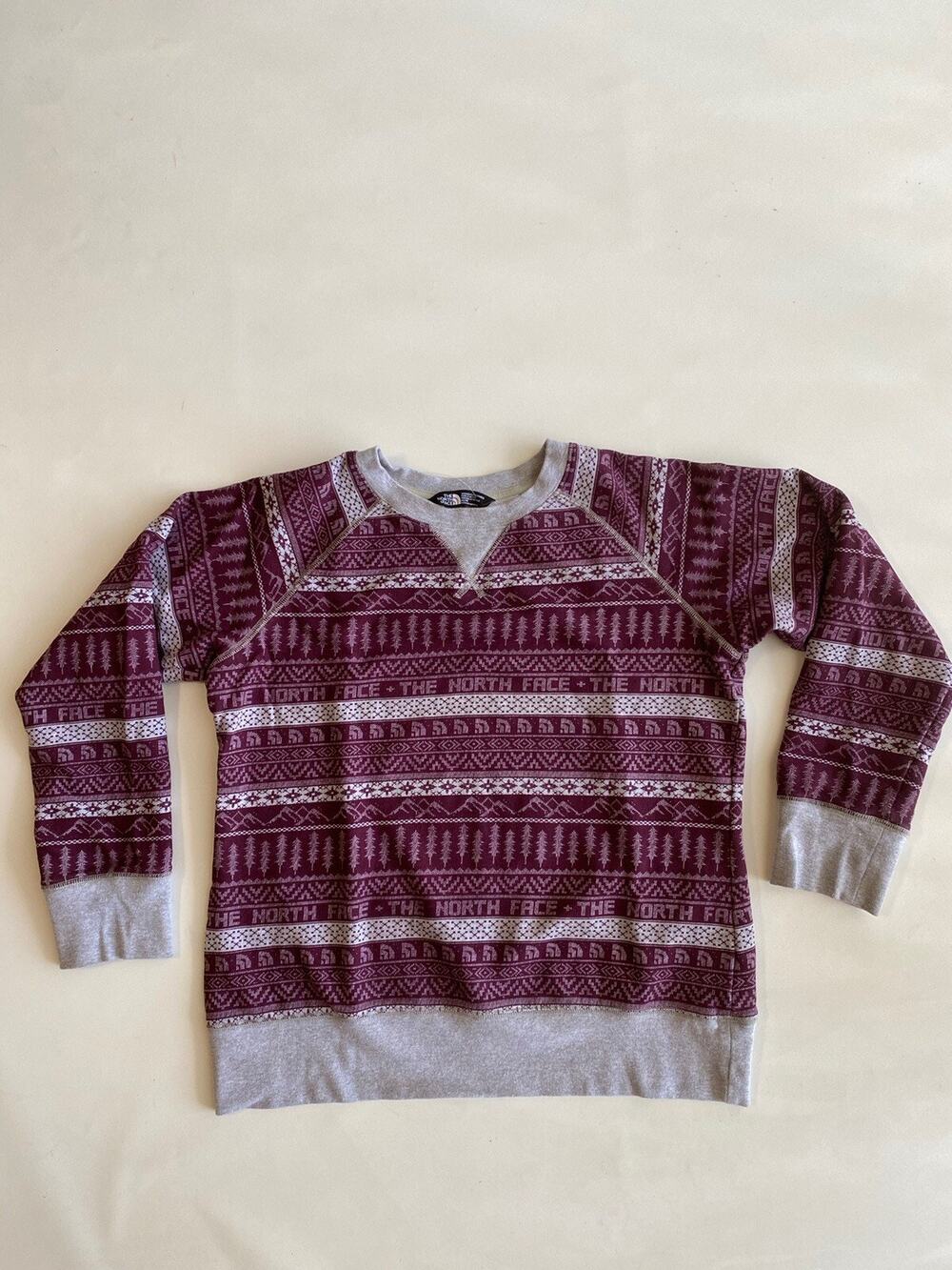 The North Face Christmas Women’s Maroon LS Pullover Crew Neck Sz M